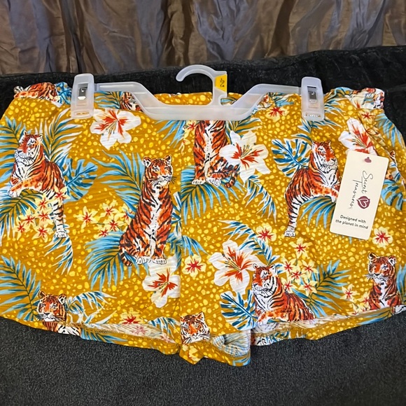 NWT Womens secret treasures shorts- multiple sizes available - Picture 1 of 4